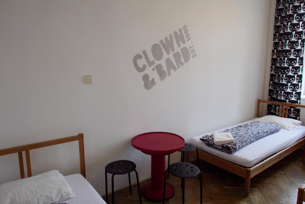 Clown And Bard Hostel Praga Zewnętrze zdjęcie